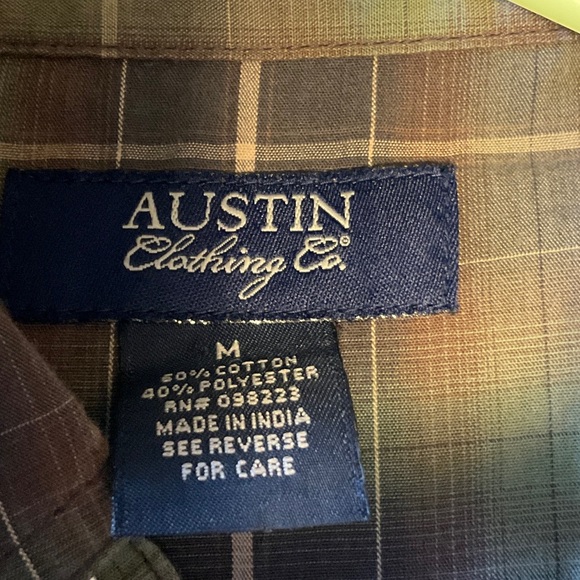 Classic Plaid Button-Down Shirt - Green and Brown - Picture 4 of 5